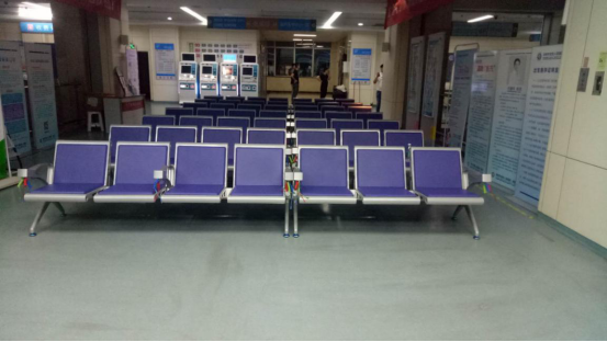 有充科技手机快速充电座椅进驻深圳宝安人民医院