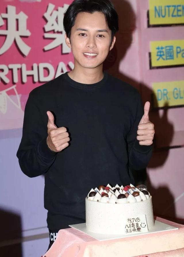 tvb力捧小生即将31岁生日 大赞绯闻女友:是个挺特别的女生_何广沛