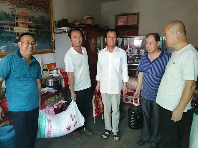 临平镇开展"八一"建军节前慰问活动