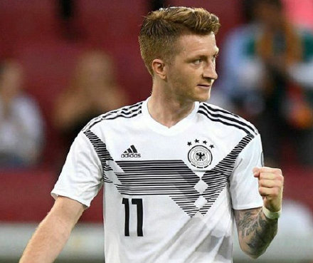 鲁梅尼格不同意罗伊斯成为德国队领袖,但同意他因走出伤病而拿奖