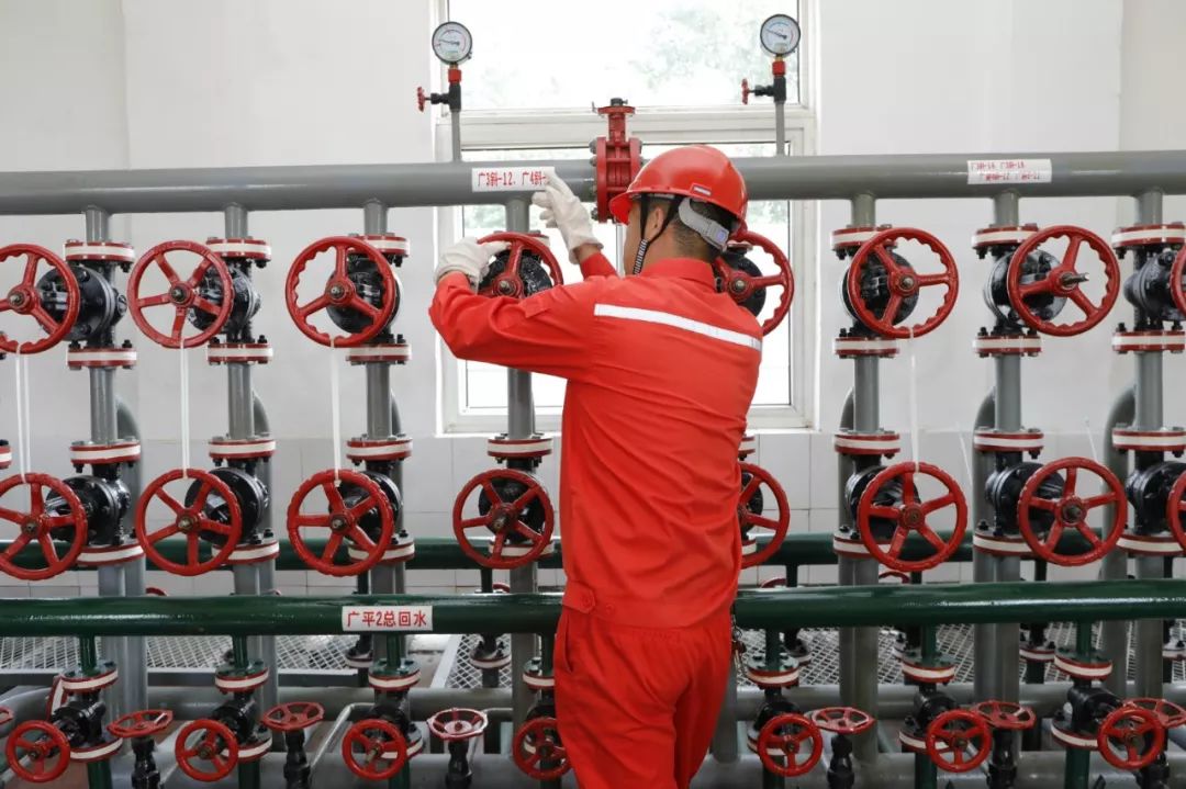 企业风采秘密曝光后他最怕老婆知道