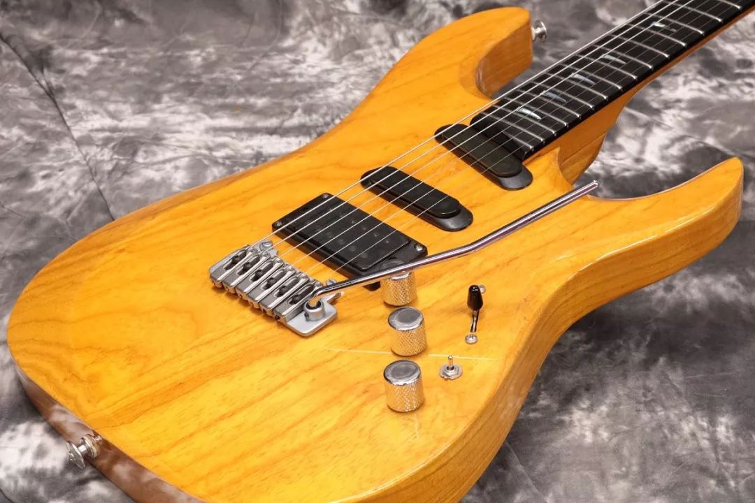 石桥乐器8月到货二手吉他贝斯现已上架