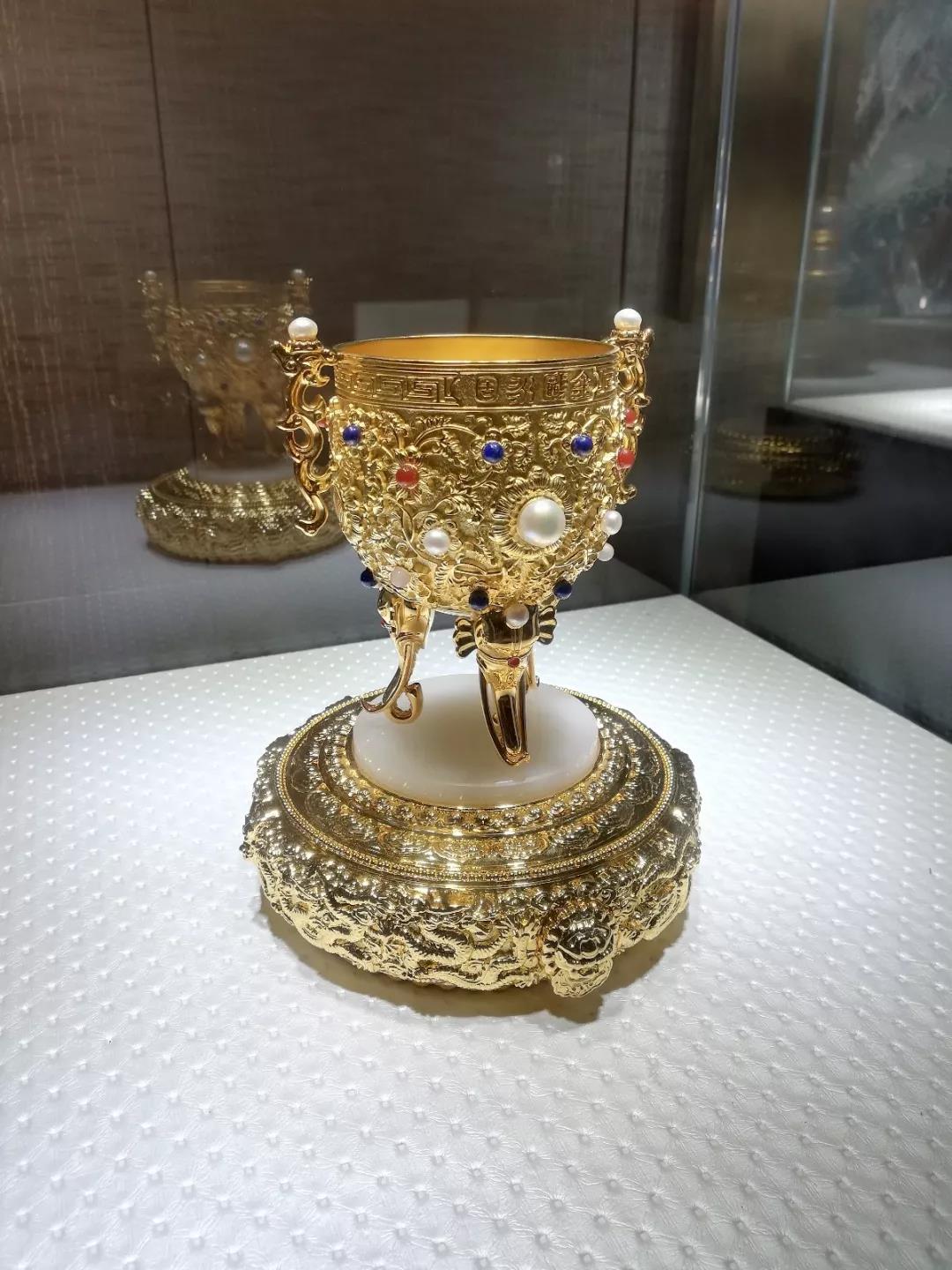 家门口逛故宫十二国宝天团空降衡阳