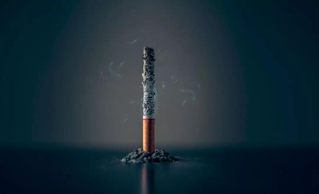 从万人迷到万人嫌只有一根香烟的距离