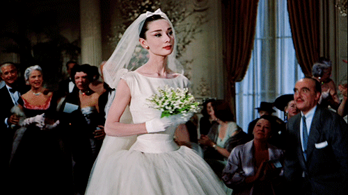 际,为幸运粉丝准备了一款"限量头纱",是上期文章张晓晨婚礼同款头纱哦