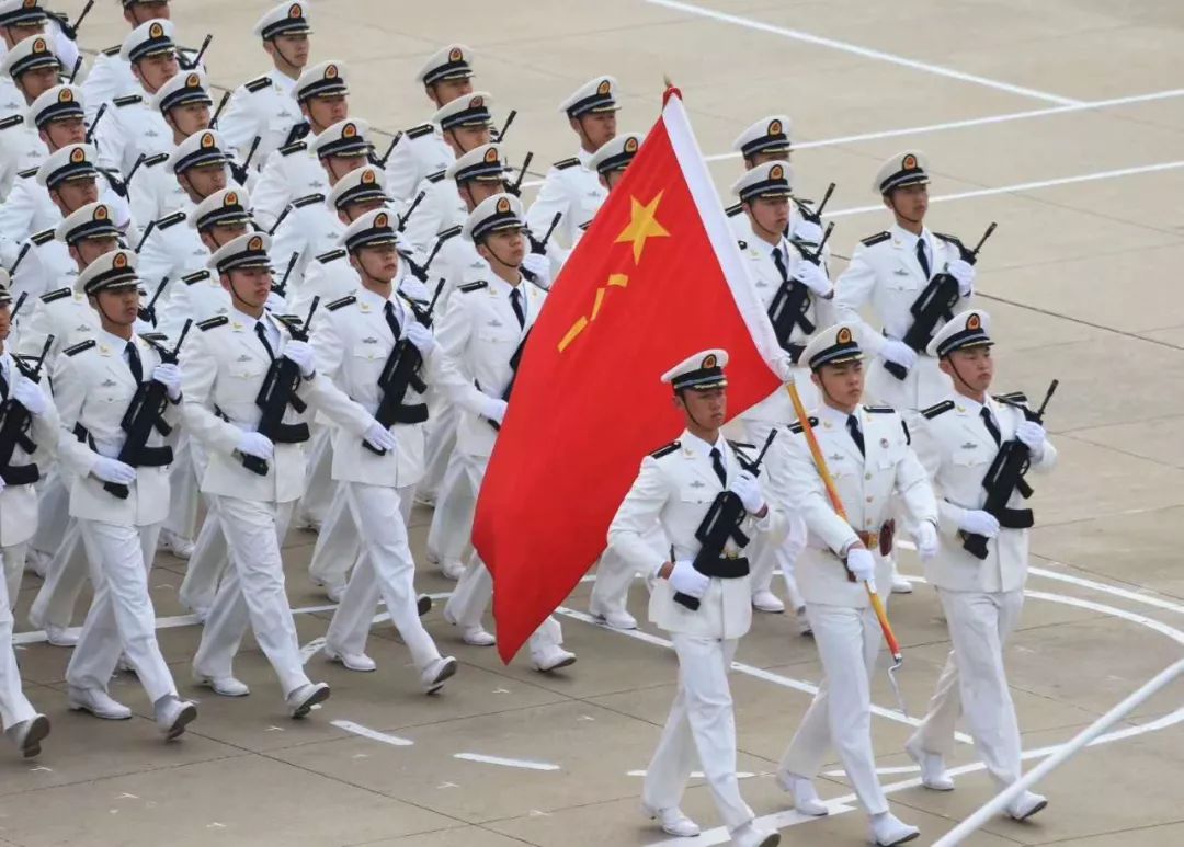 海軍大連艦艇學院前身是中國人民解放軍大連海軍學校,1949年11月22日