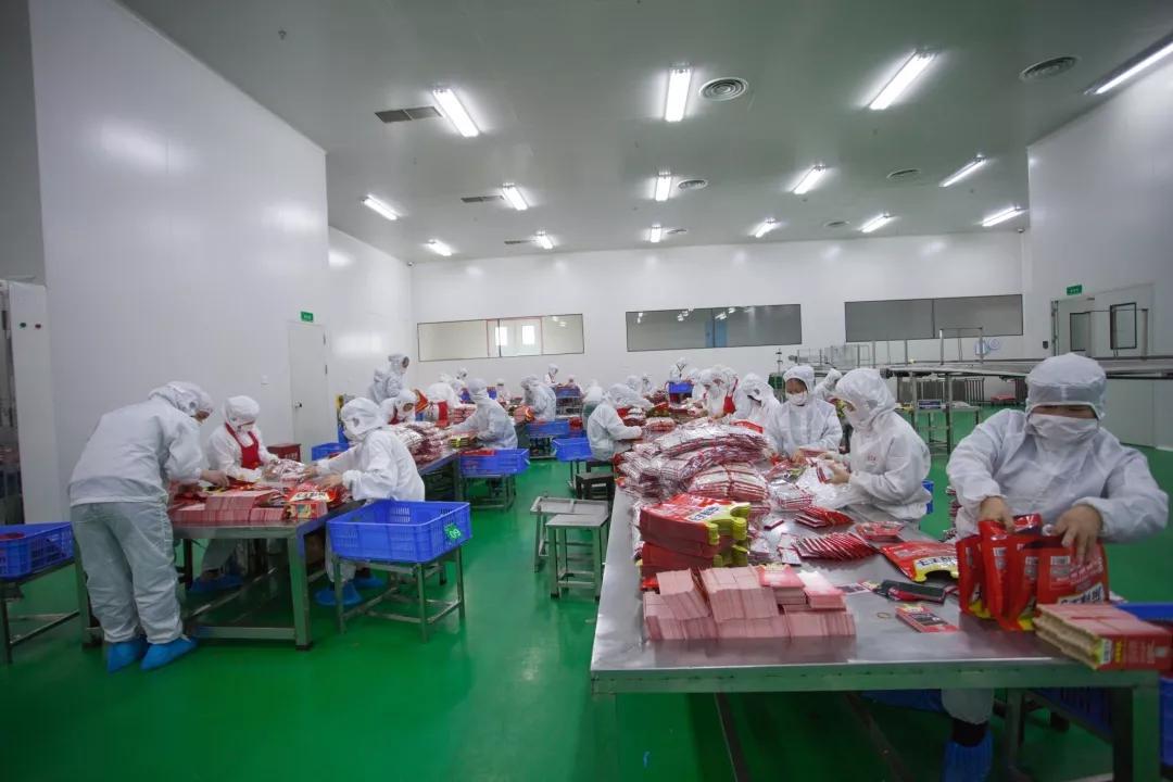 奋进岳阳平江高新区麻辣王子获评辣条行业首个国家级绿色工厂称号