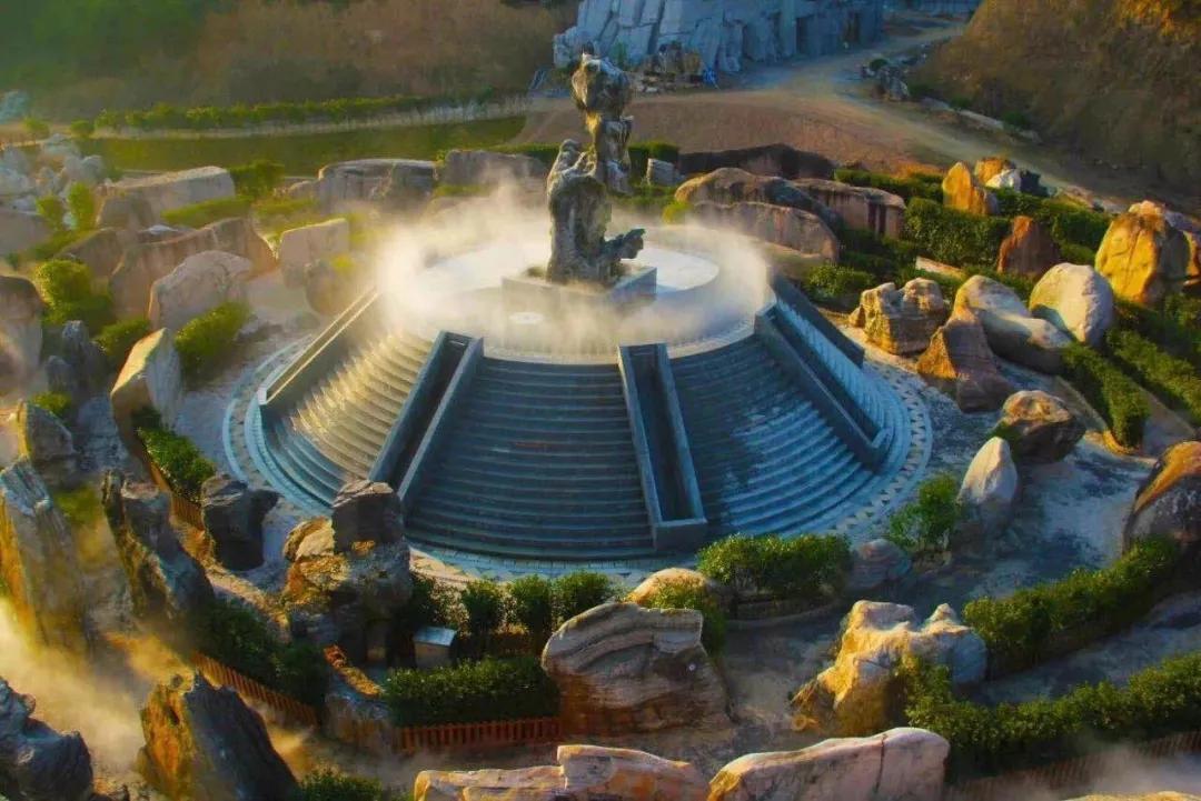 挑战高空玻璃漂流有胆你就来衢州阳光校园邀您游常山东方巨石阵啦