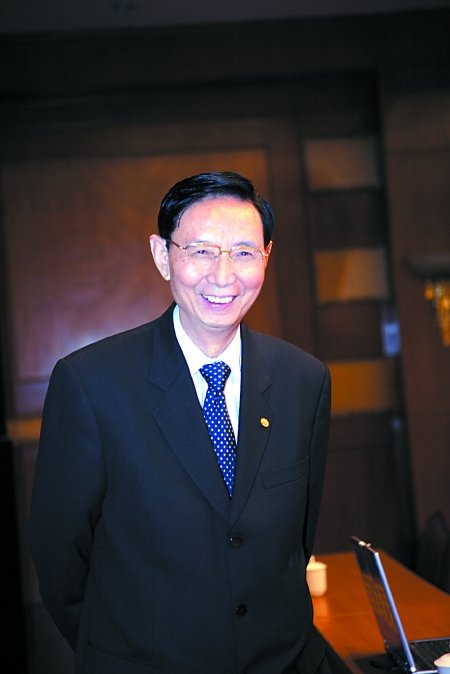 他23岁入狱18年,41岁出狱再创业,72岁成当地首富!