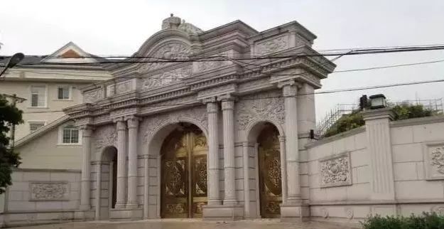 1000万的石材别墅大门就把你吓到了那你来看看这些上亿的