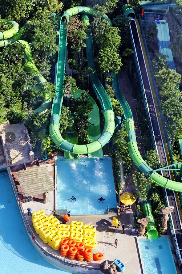 怎么嗨都不热水上探险乐园婴儿友好项目是:旋转木马和魔法转轮.