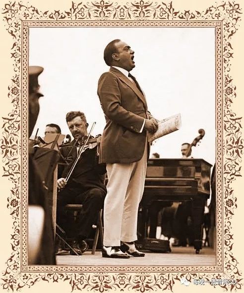 为了不使读者受其影响,我在下面摘引卡鲁索本人所写的《如何歌唱》中