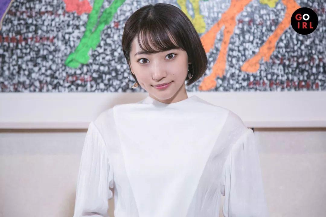 短发少女的最高峰美颜长腿的理想女友武田玲奈我们请到了