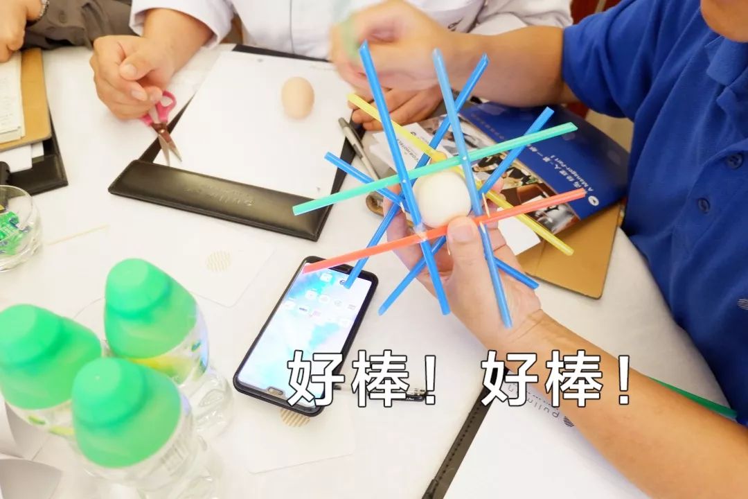 保护工具只有吸管,牙签.