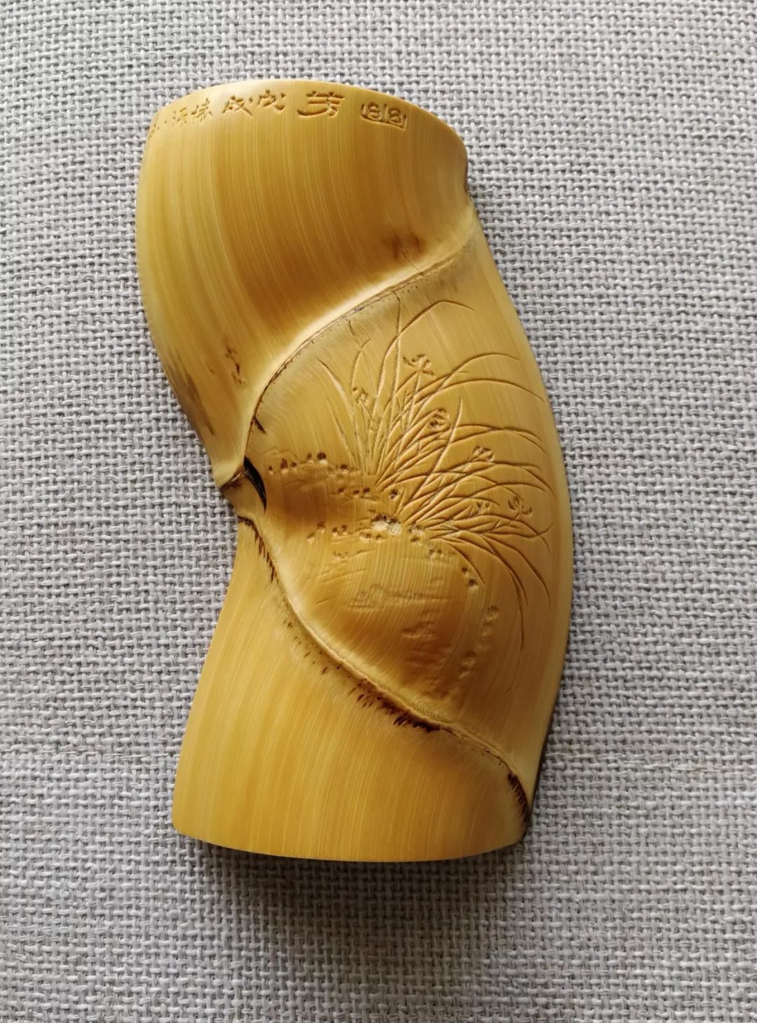 《竹刻荷塘鱼乐图》《竹刻五福扇骨雕刻》《蝉茶则》《黄杨壶盖置春雷