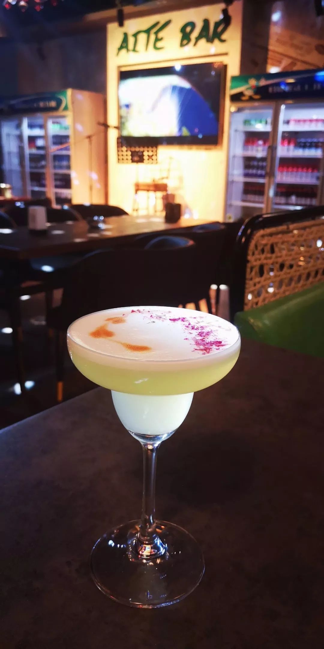 夜晚醉生梦死的6家小酒bar!灵魂暂时出个窍吧