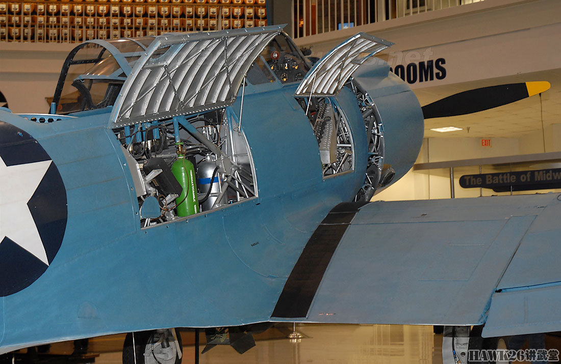 原创图说sb2u辩护者世界第一款舰载单翼高速俯冲轰炸机