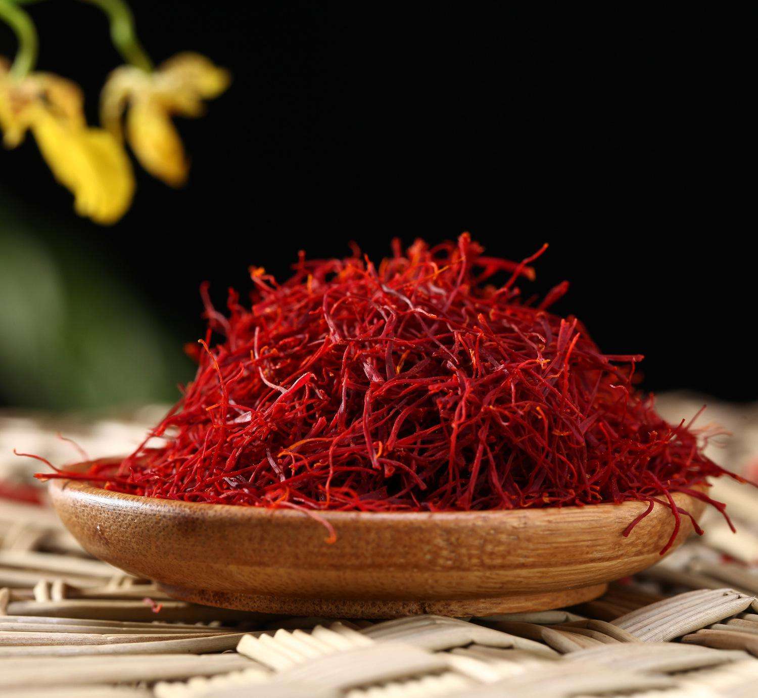 藏红花吃了有什么好处西红花怎么吃藏红花的保质期是多久真有那么好吗