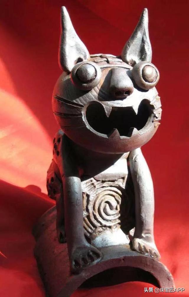 原创上房不揭瓦最奶凶的镇宅神兽––瓦猫