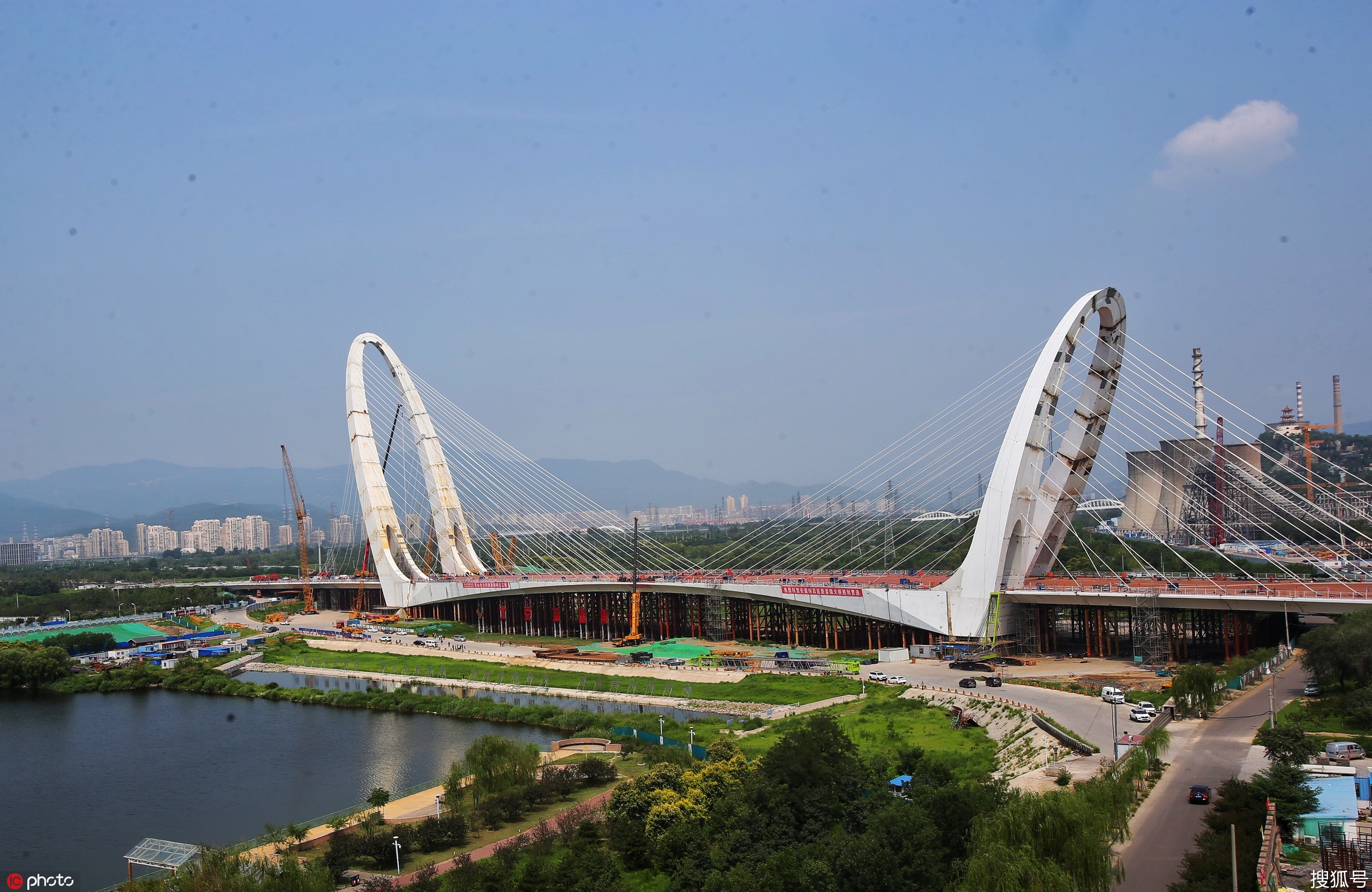 新首钢大桥建成通车已成北京游最新打卡地_桥梁