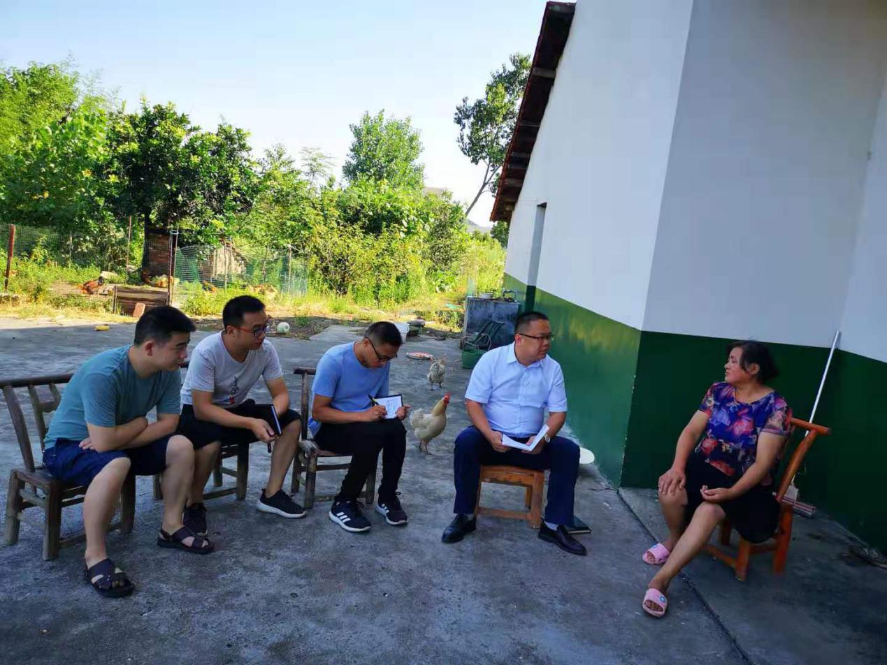 澧县大堰垱镇党委书记调研产业扶贫开展情况