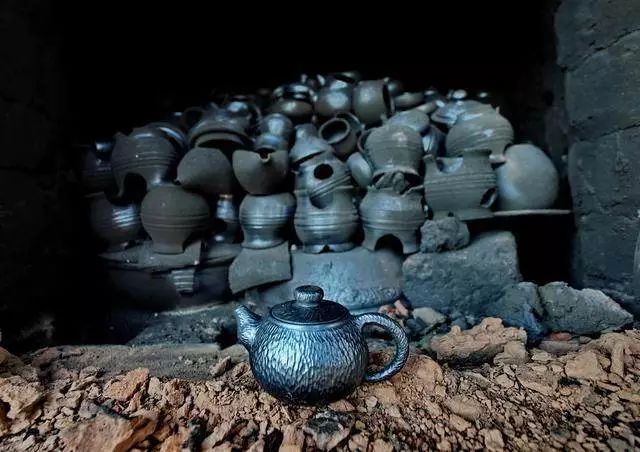 烈火中复兴的泥巴艺术剑川黑陶