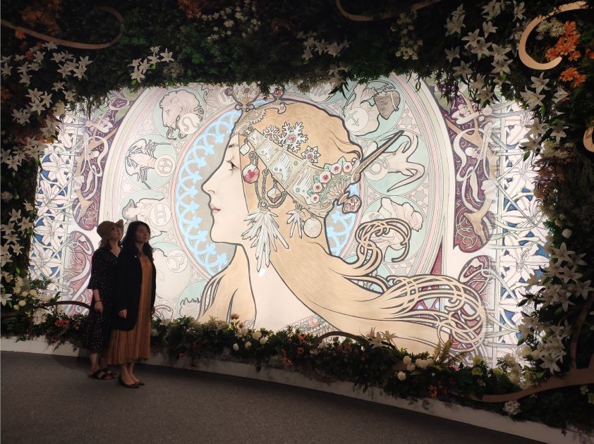 "穆夏"大展开幕,唯美"穆夏风"席卷春城