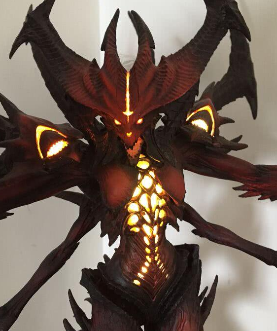 暗黑3大菠萝手办来袭很多小伙伴心都碎了网友买不起的价格