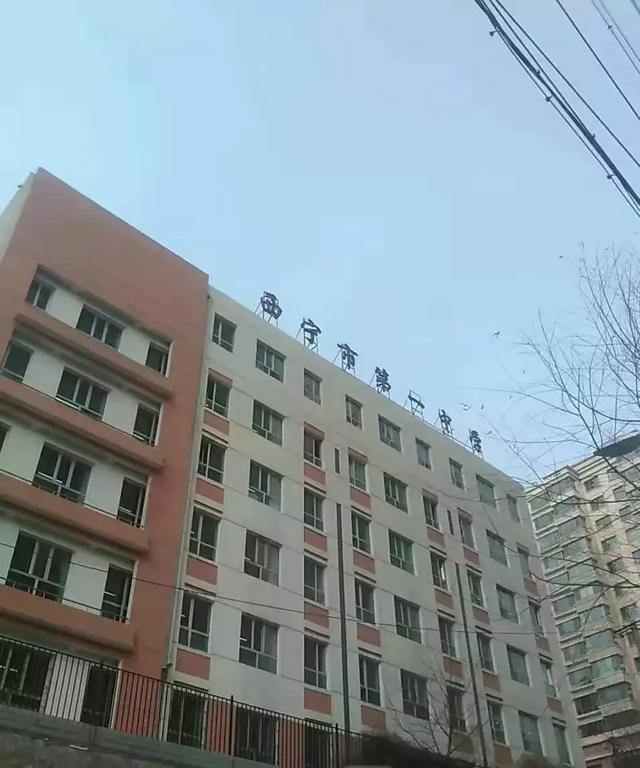 西寧市第一中學(xué)怎么樣,錄取率比較高的學(xué)校(圖5) 西寧市第一中學(xué)怎么樣,錄取率比較高的學(xué)校(圖5)