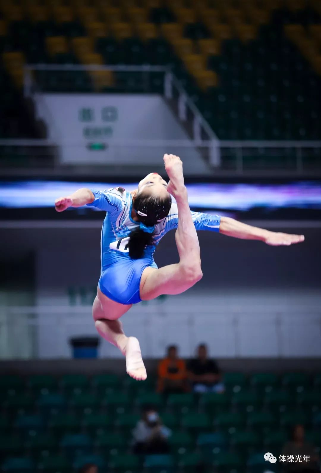 徐月月 撕叉跳 胯结环 鹿结环u13河南队张婉宁的平衡木完成也很好