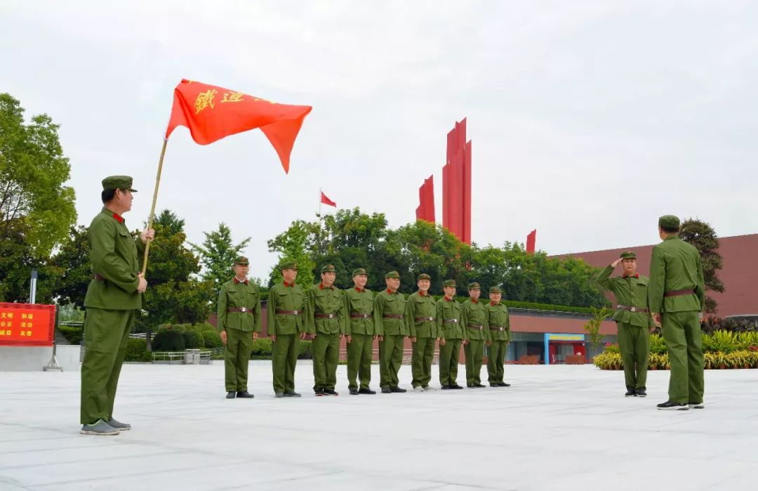 守初心  担使命丨老兵新兵话铁军情深