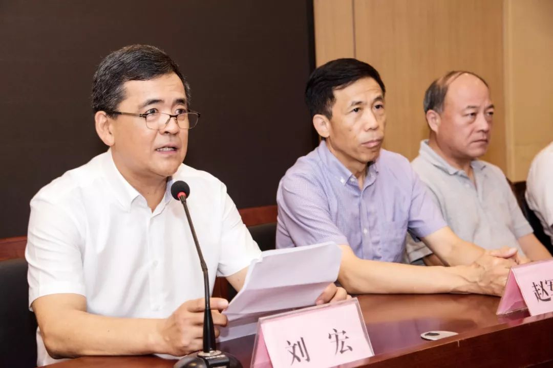 扬帆海慈梦想从这里起航海慈医疗集团迎来2019年新职工