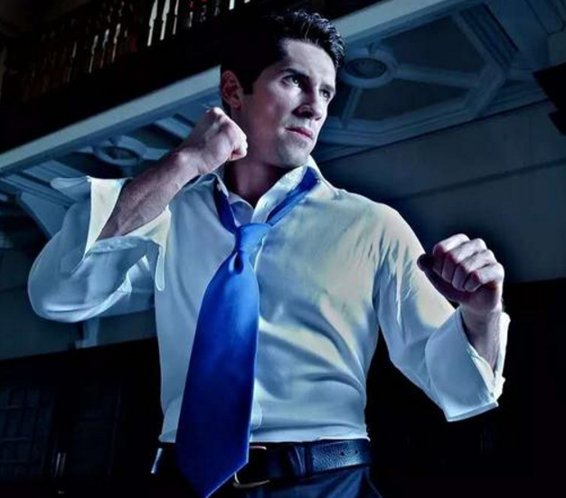 为了他网上一片哀嚎斯科特阿金斯发视频回应蝙蝠侠试镜吐自负