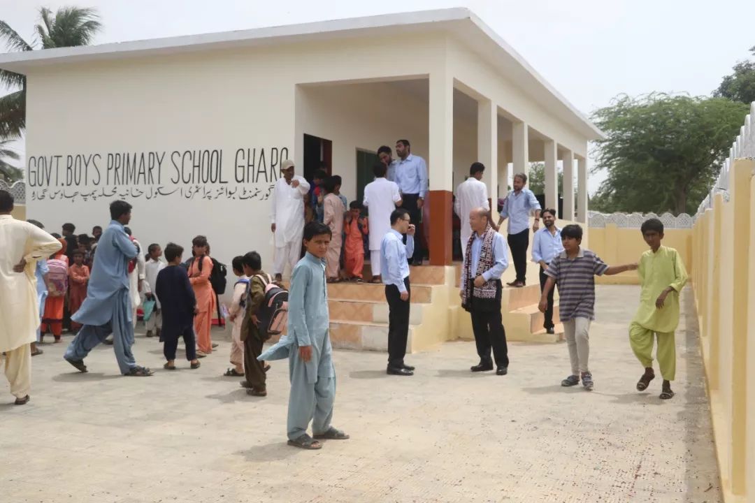 巴基斯坦校服图片
