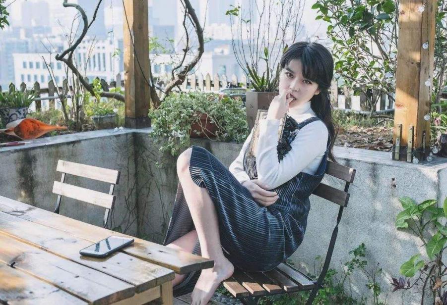 继户外一哥帝师之后,企鹅电竞主播沫子将登男人装