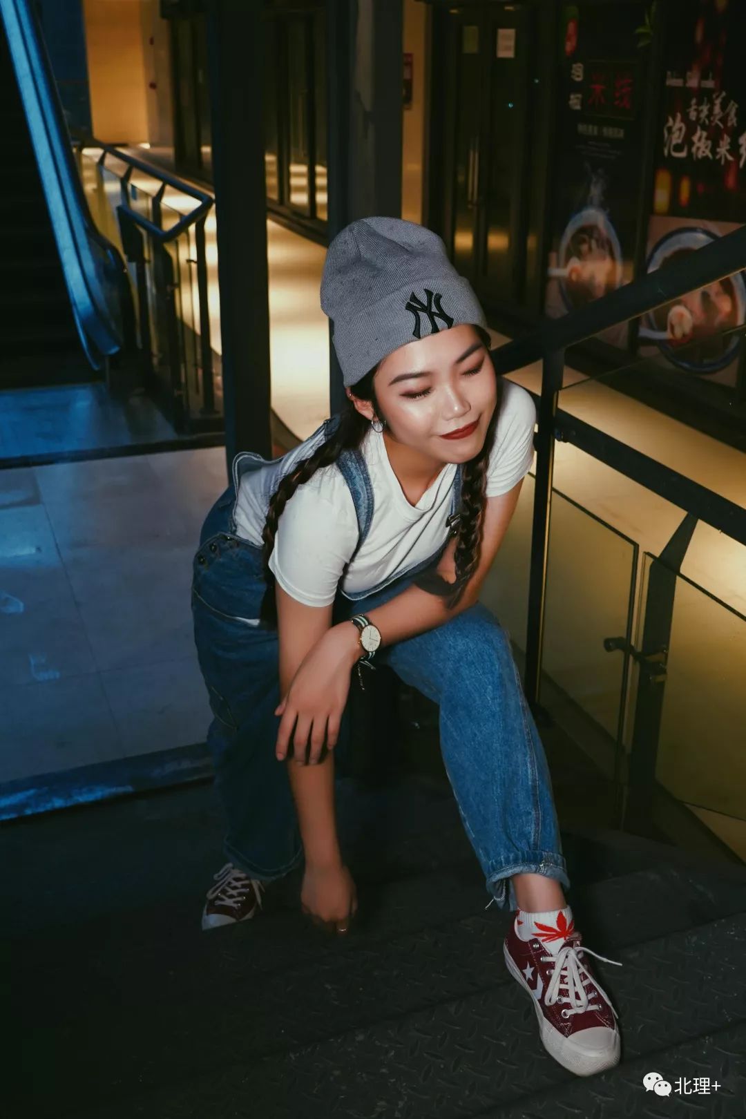 壹潮拍酷女孩夏天逛街怎么穿