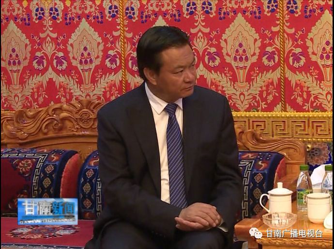 迈娜市市长奇特拉61巴哈杜尔61卡尔吉先生一行5人应邀来甘南参会