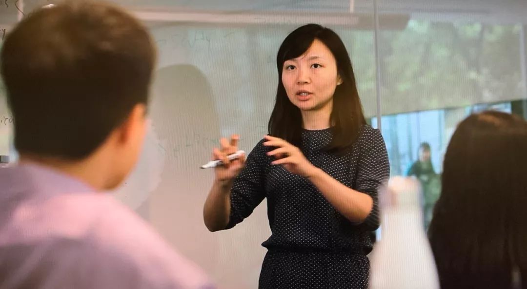 中国科学家杨璐菡基因"魔剪"接受伦理拷问2018年11月26日,是基因编辑