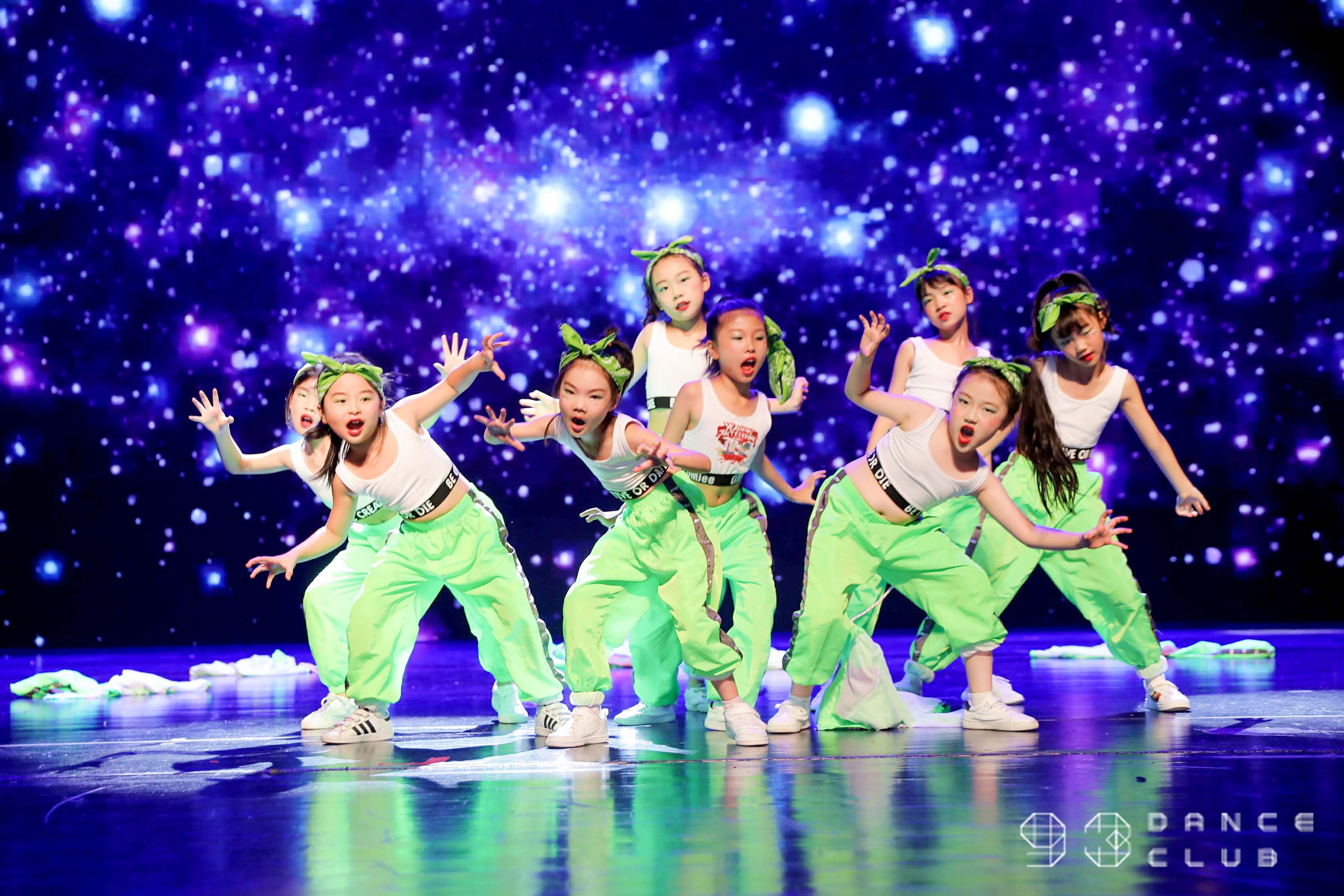 即享照片回顾玖叁街舞国泰艺术中心年度大秀小朋友们个性乔装舞出精彩