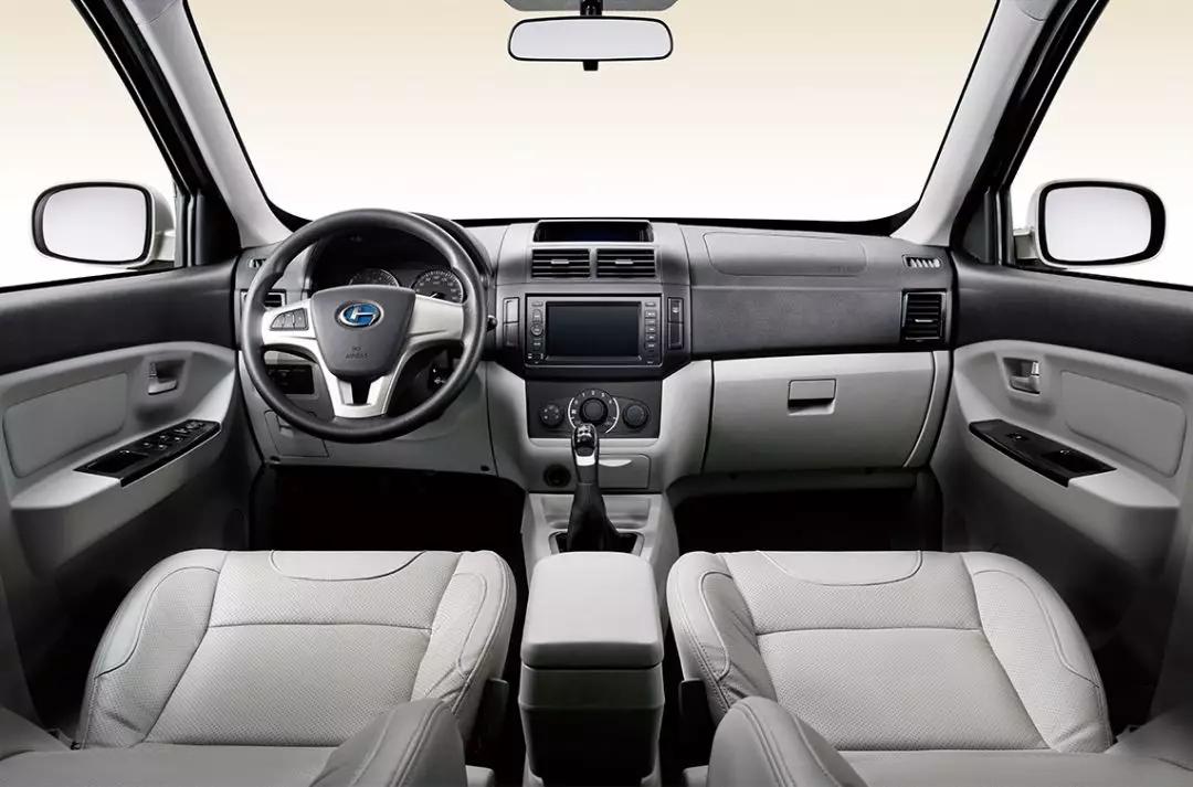 8月你好丨八月出行,首选昌河m50s