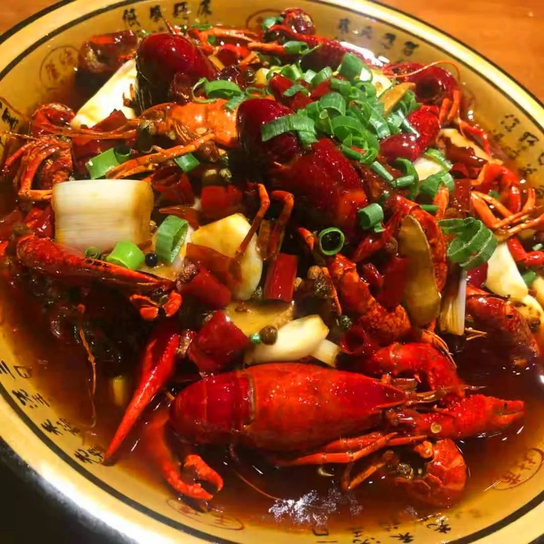 799元疯抢228元簋街仔仔小龙虾套餐2斤小龙虾酸辣花蚬子重庆辣子鸡
