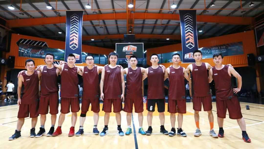 【文化引领】篮球友谊赛 | 中科控股与东方资产拼球技话友情