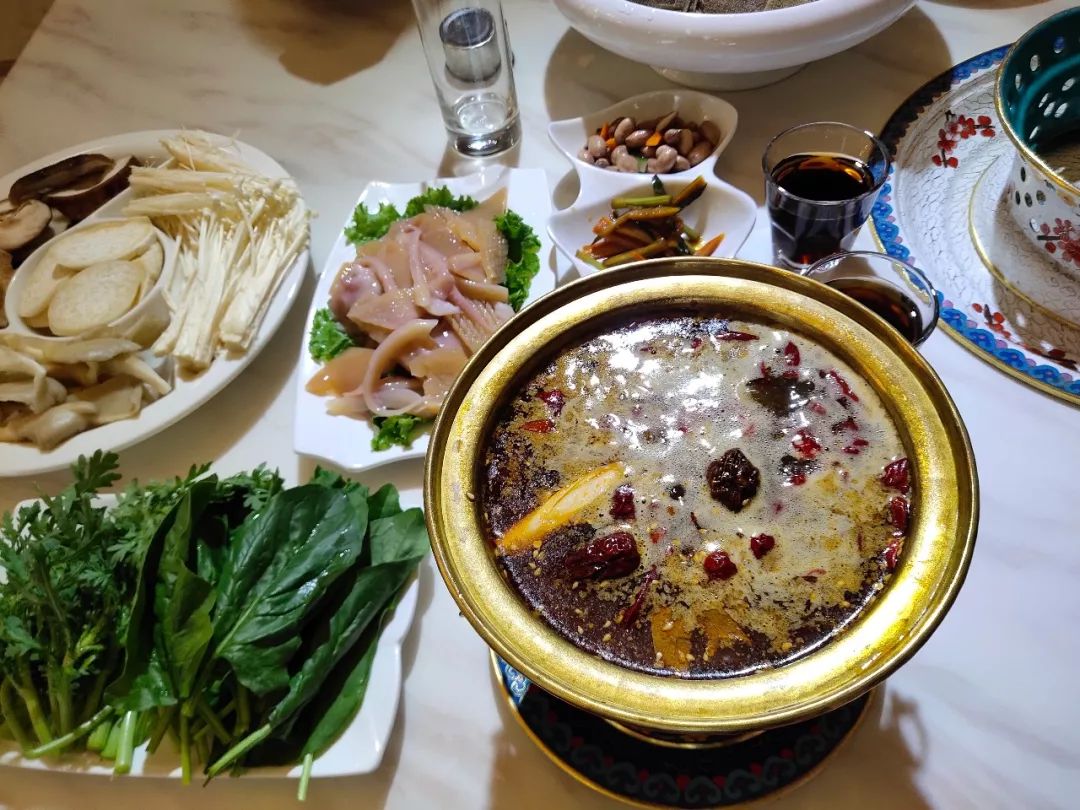 如何在巴彦浩特优雅的吃火锅?就去这里!【文末有福利】