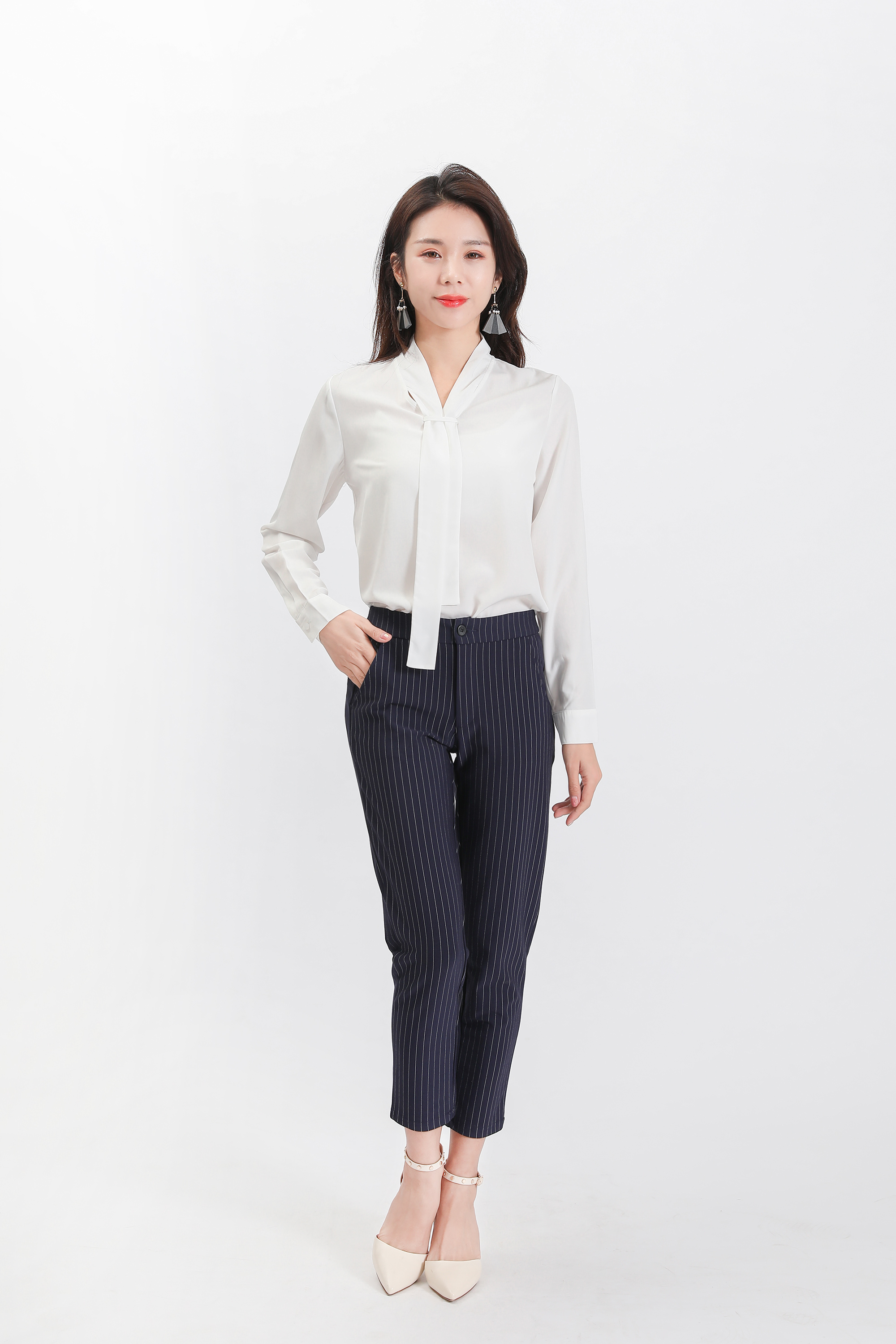 合乎定制或成为职场女士最受欢迎的产品