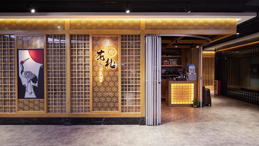 花札·日本料理(丰兴店)营业时间周一至周日 11:30-14:00 17:00-22:00