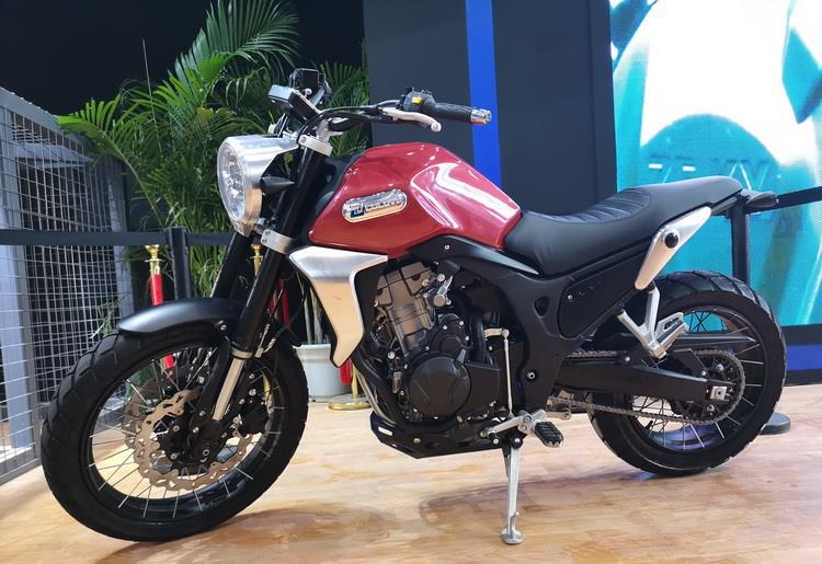 国产首款单摇臂复古摩托凯越500f竞争力解析