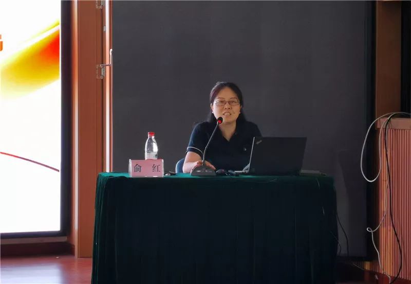 不断提升服务水平全心全意为居民办事上城区社区居委会居监会成员培训