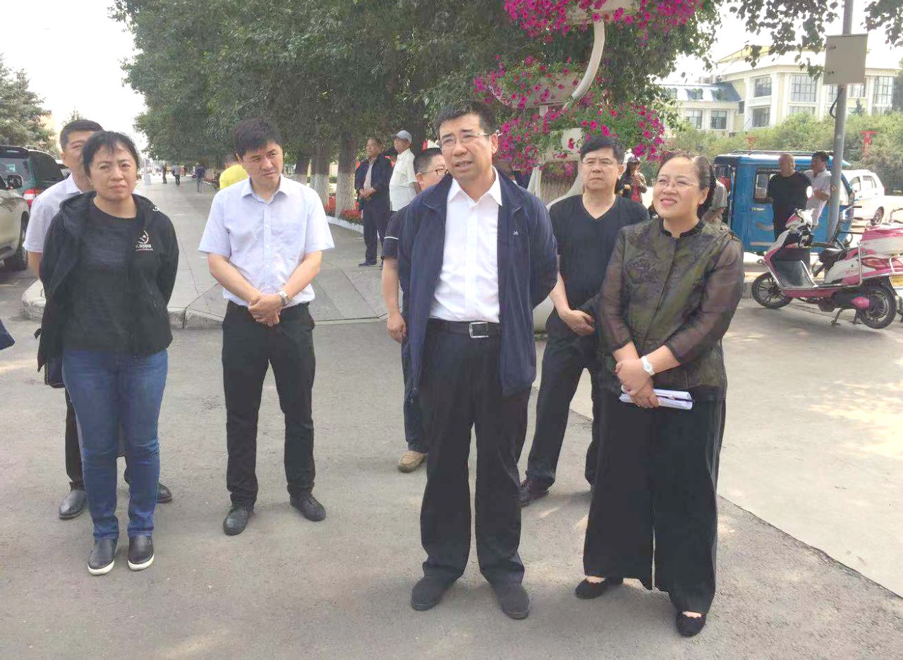 牙克石市领导督导自治区文明城复查测评迎检工作