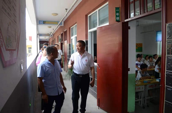 践行支教精神,不负青春梦想_大柳树