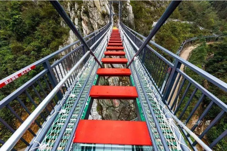 118元12点前随买随用】龙腾峡空中玻璃漂 天空之境悬崖高空玻璃桥套票